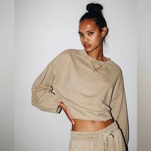 UO Carla Crewneck Sweatshirt